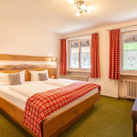 Lustiger Hirsch Hotel Akams Kültér fotó