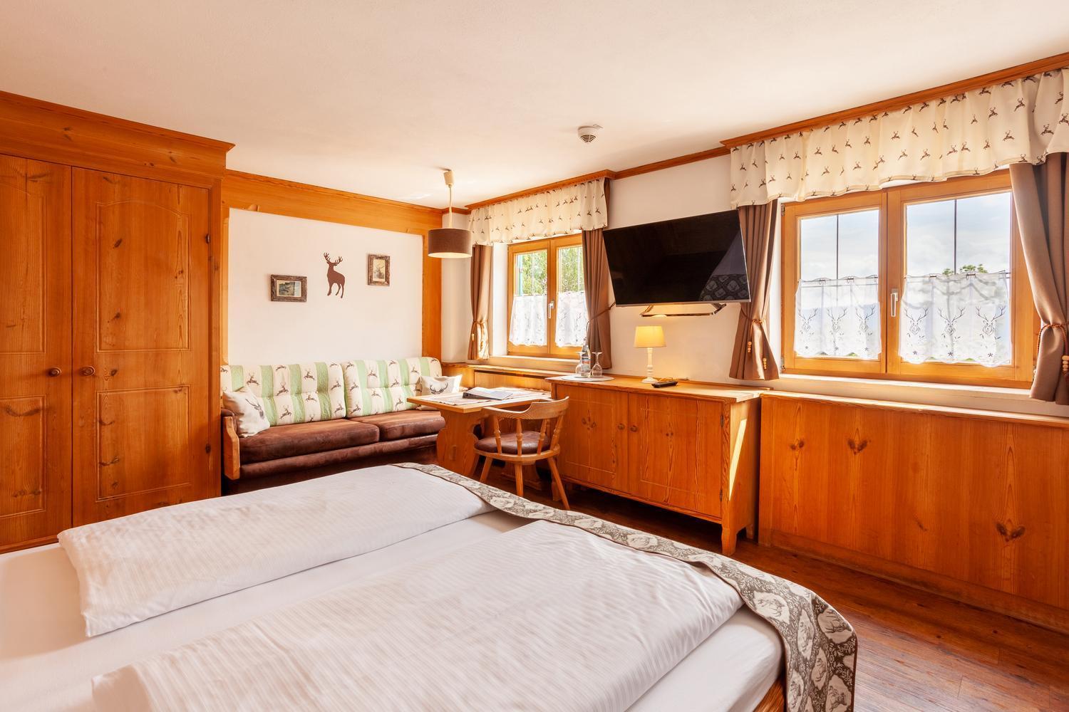 Lustiger Hirsch Hotel Akams Kültér fotó