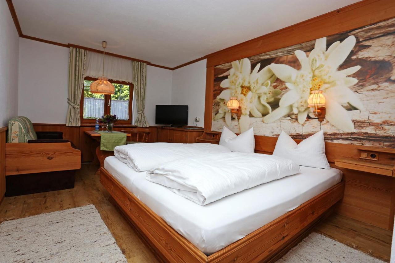 Lustiger Hirsch Hotel Akams Kültér fotó