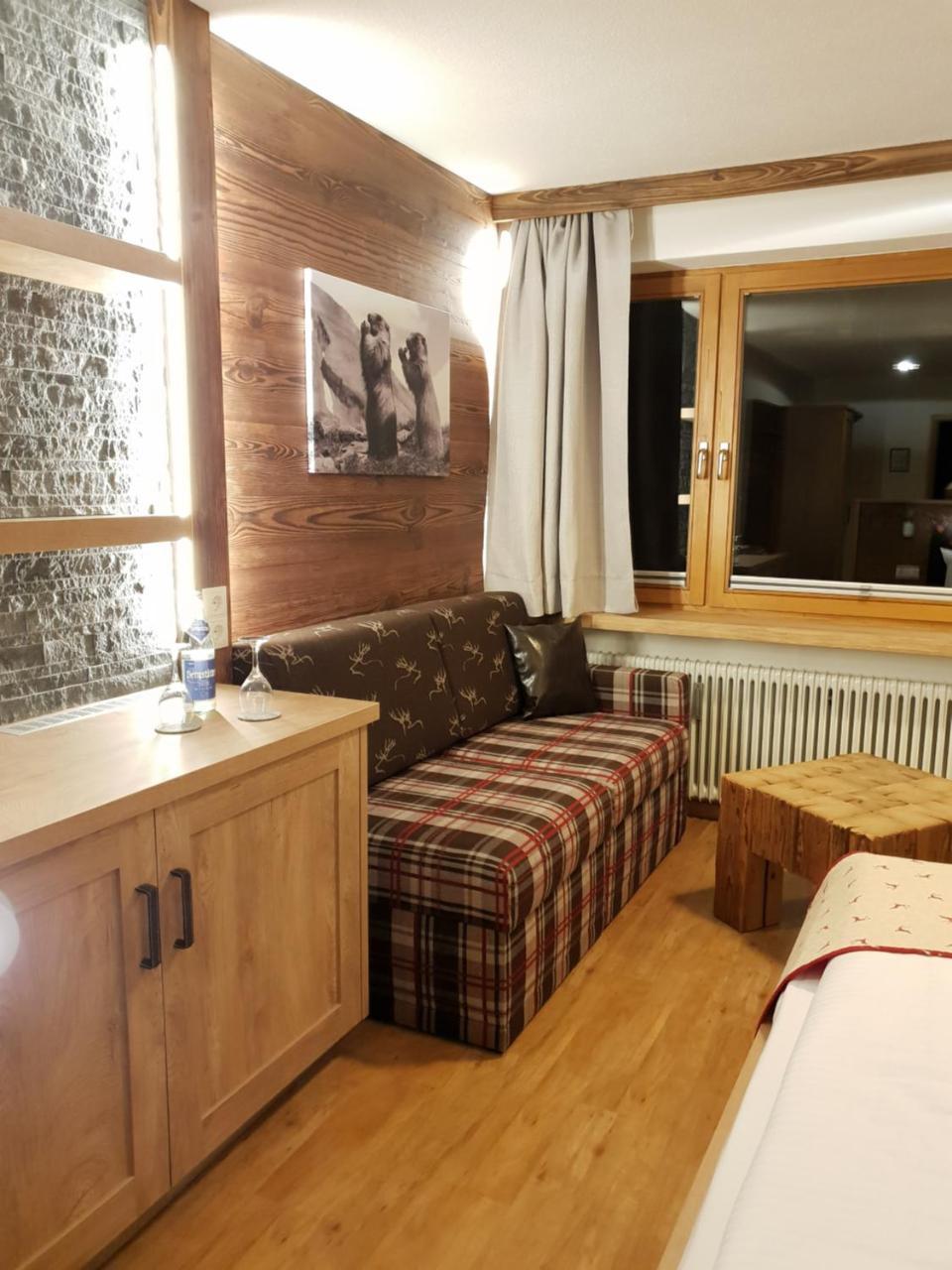 Lustiger Hirsch Hotel Akams Kültér fotó